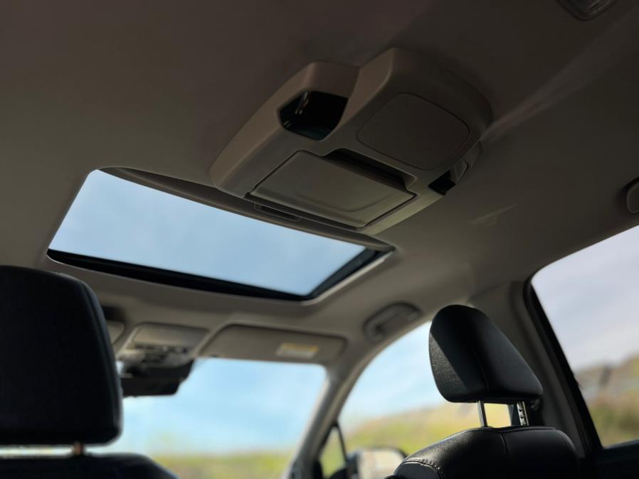 2020 Honda Pilot Touring 8-Passenger AWD photo