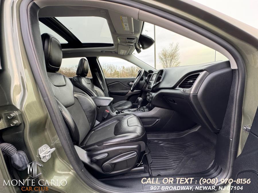2021 Jeep Cherokee Latitude Plus 4x4 photo