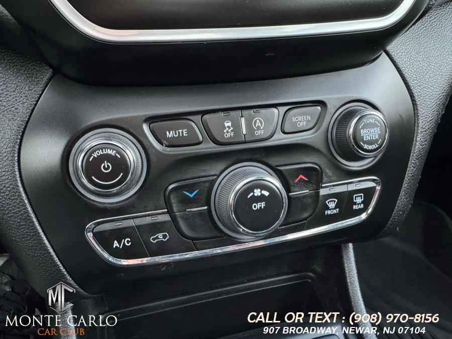 2021 Jeep Cherokee Latitude Plus 4x4 photo
