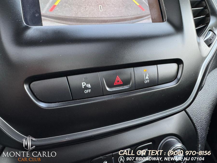 2021 Jeep Cherokee Latitude Plus 4x4 photo