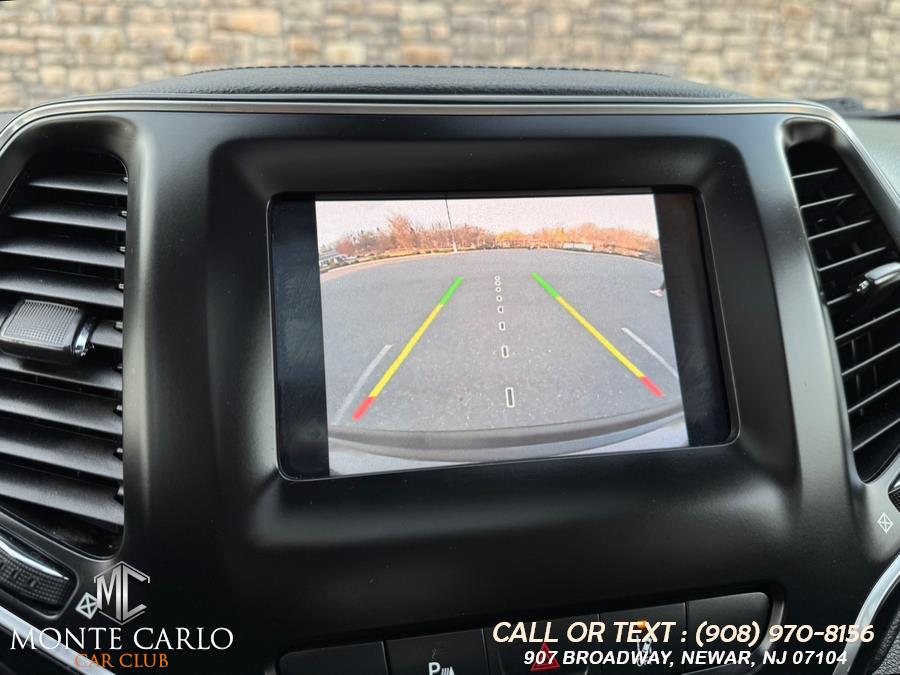 2021 Jeep Cherokee Latitude Plus 4x4 photo