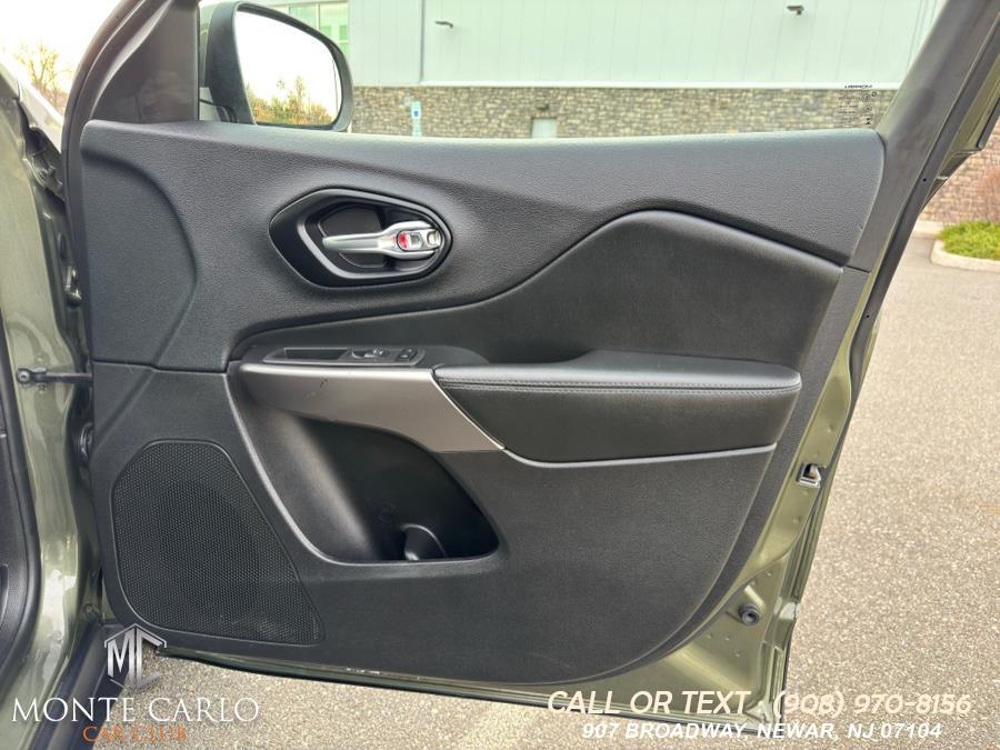 2021 Jeep Cherokee Latitude Plus 4x4 photo