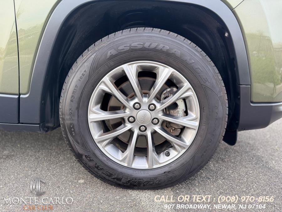 2021 Jeep Cherokee Latitude Plus 4x4 photo