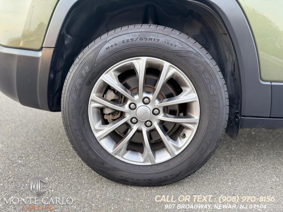 2021 Jeep Cherokee Latitude Plus 4x4 photo