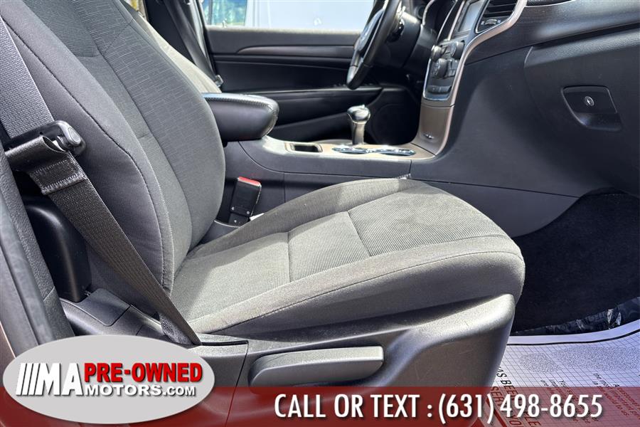 2015 Jeep Grand Cherokee 4WD 4dr Altitude photo
