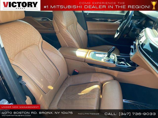 2022 BMW 7-Series 740i xDrive photo
