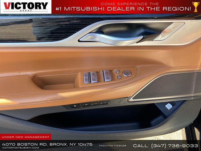 2022 BMW 7-Series 740i xDrive photo