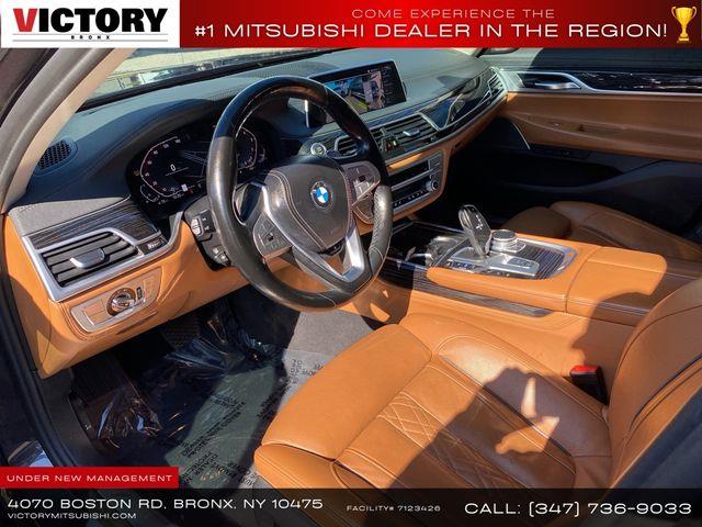 2022 BMW 7-Series 740i xDrive photo