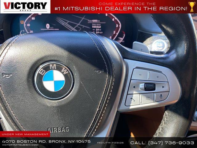 2022 BMW 7-Series 740i xDrive photo