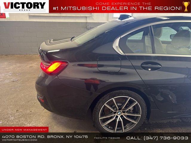2021 BMW 3-Series 330i xDrive photo