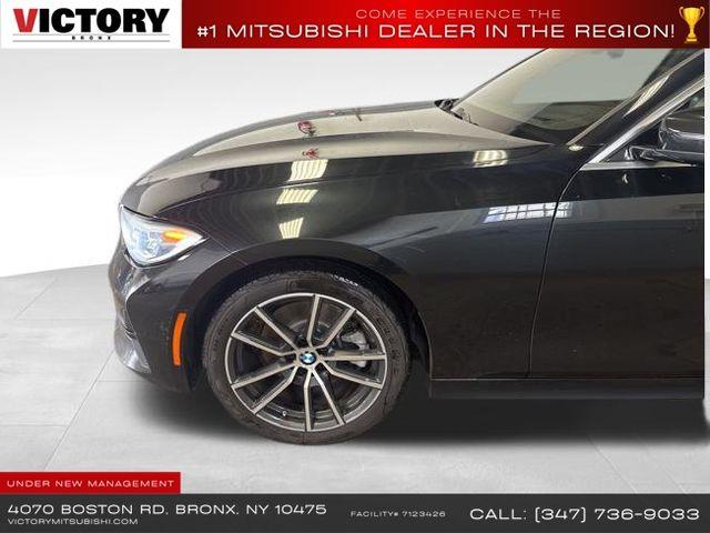 2021 BMW 3-Series 330i xDrive photo