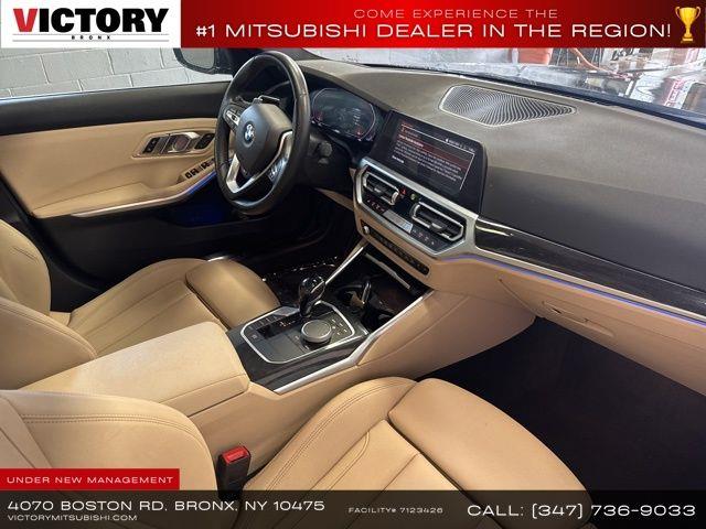 2021 BMW 3-Series 330i xDrive photo