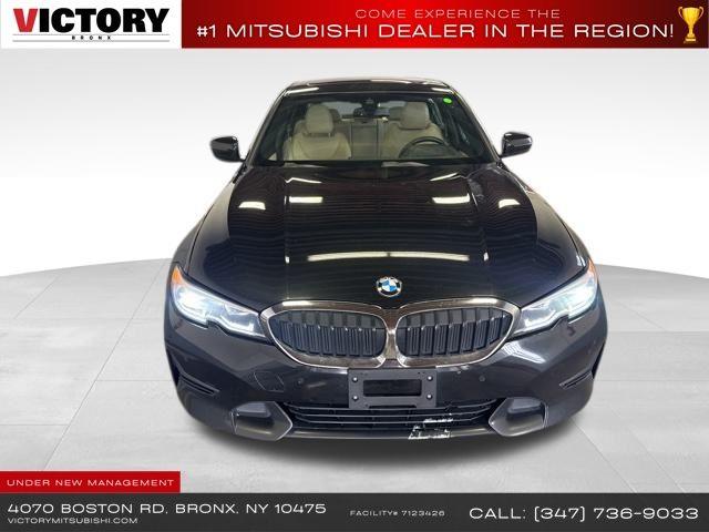 2021 BMW 3-Series 330i xDrive photo