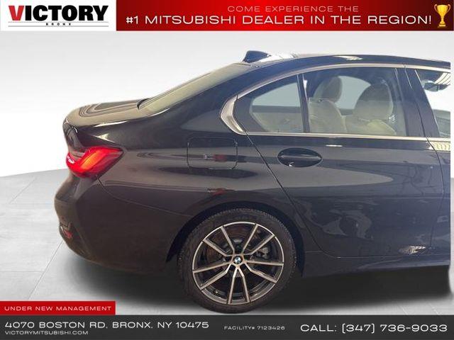 2021 BMW 3-Series 330i xDrive photo