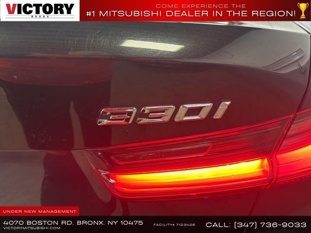 2021 BMW 3-Series 330i xDrive photo