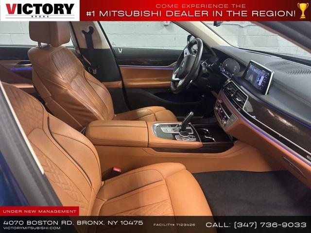 2022 BMW 7-Series 740i xDrive photo