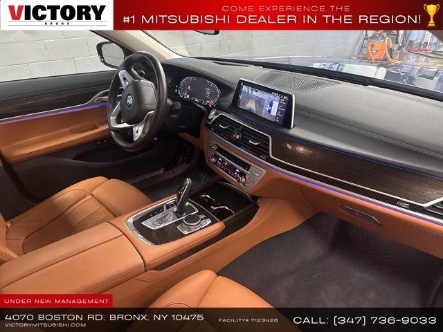 2022 BMW 7-Series 740i xDrive photo