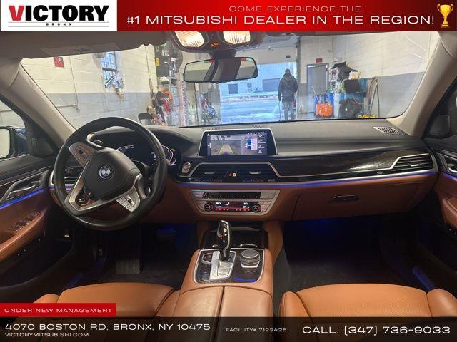 2022 BMW 7-Series 740i xDrive photo