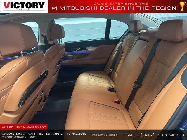 2022 BMW 7-Series 740i xDrive photo