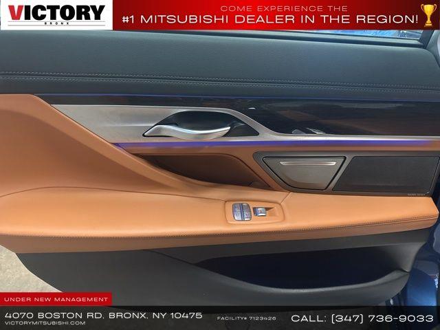 2022 BMW 7-Series 740i xDrive photo