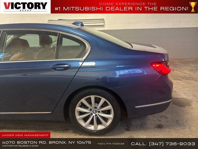 2022 BMW 7-Series 740i xDrive photo