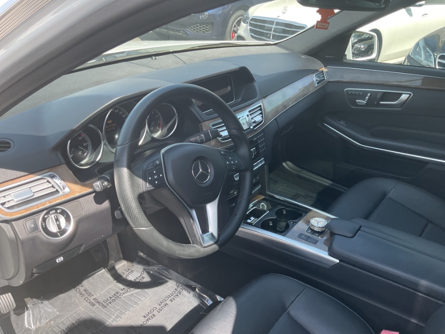 2015 Mercedes-Benz E-Class 4dr Sdn E 350 Luxury 4MATIC photo