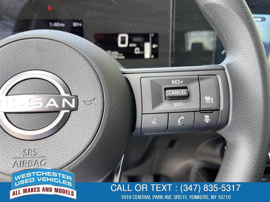 2025 Nissan Kicks SV photo