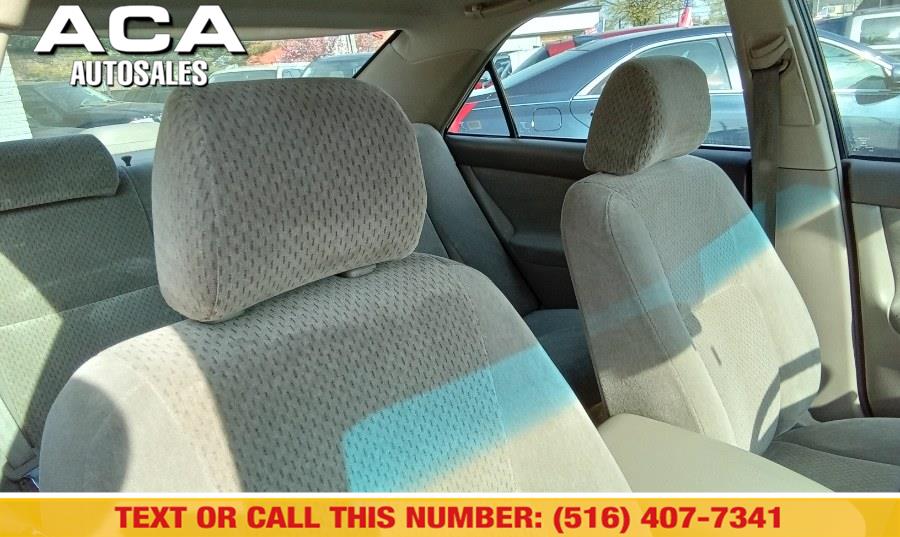 2002 Toyota Camry SE photo