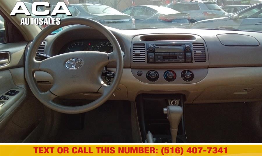 2002 Toyota Camry SE photo