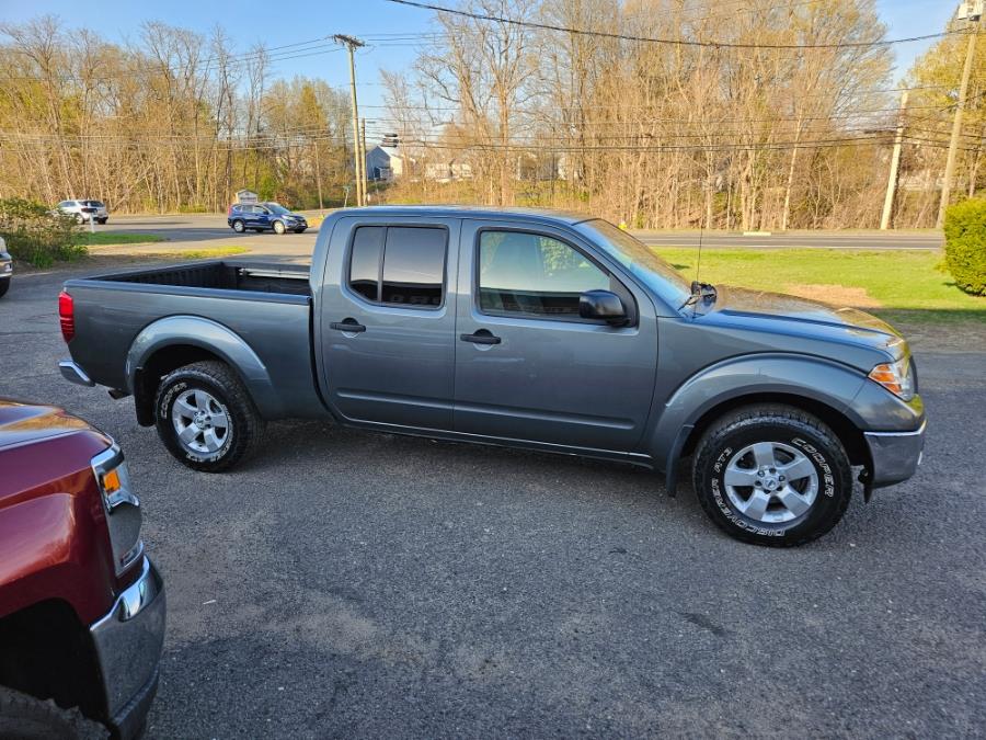 2009 Nissan Frontier LE photo