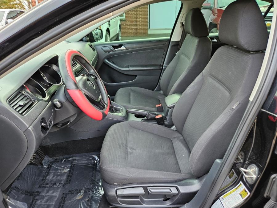 2015 Volkswagen Jetta Sedan 4dr Auto 2.0L SE photo