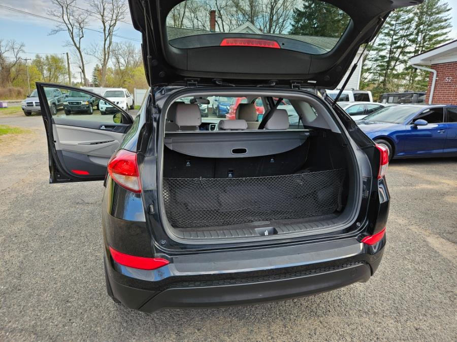 2016 Hyundai Tucson FWD 4dr SE photo