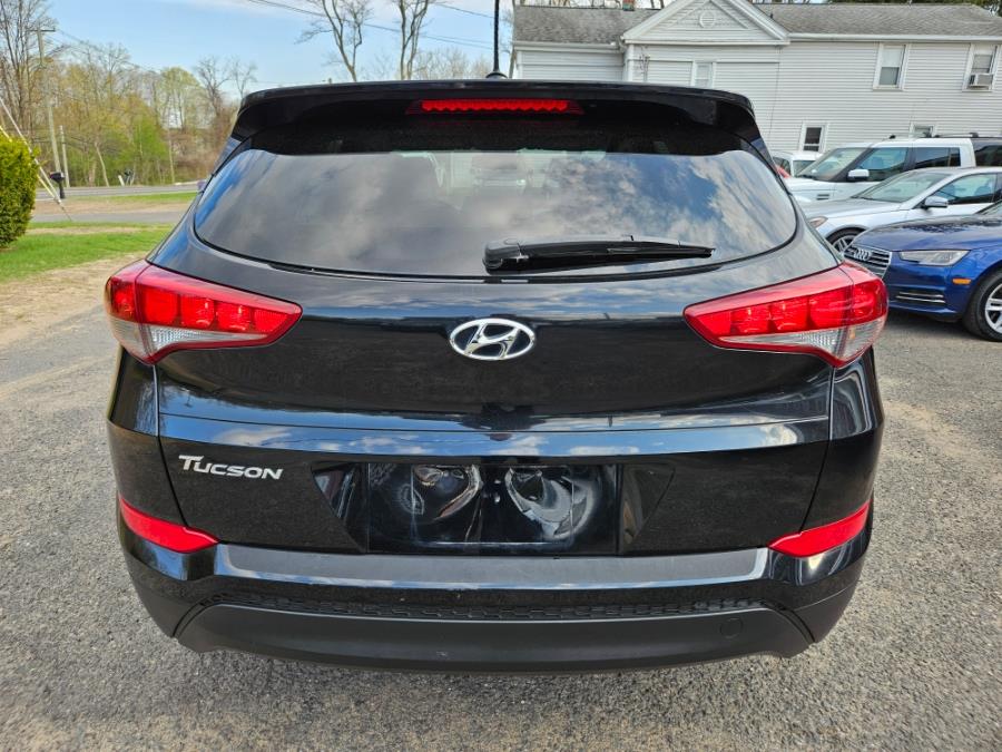 2016 Hyundai Tucson FWD 4dr SE photo