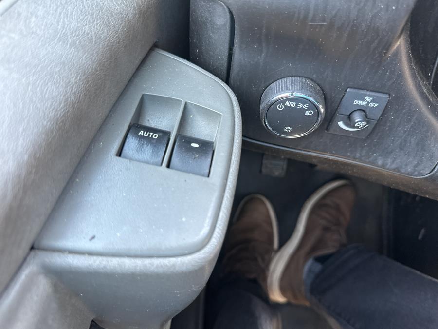 2019 Chevrolet Express Cargo Van RWD 2500 135