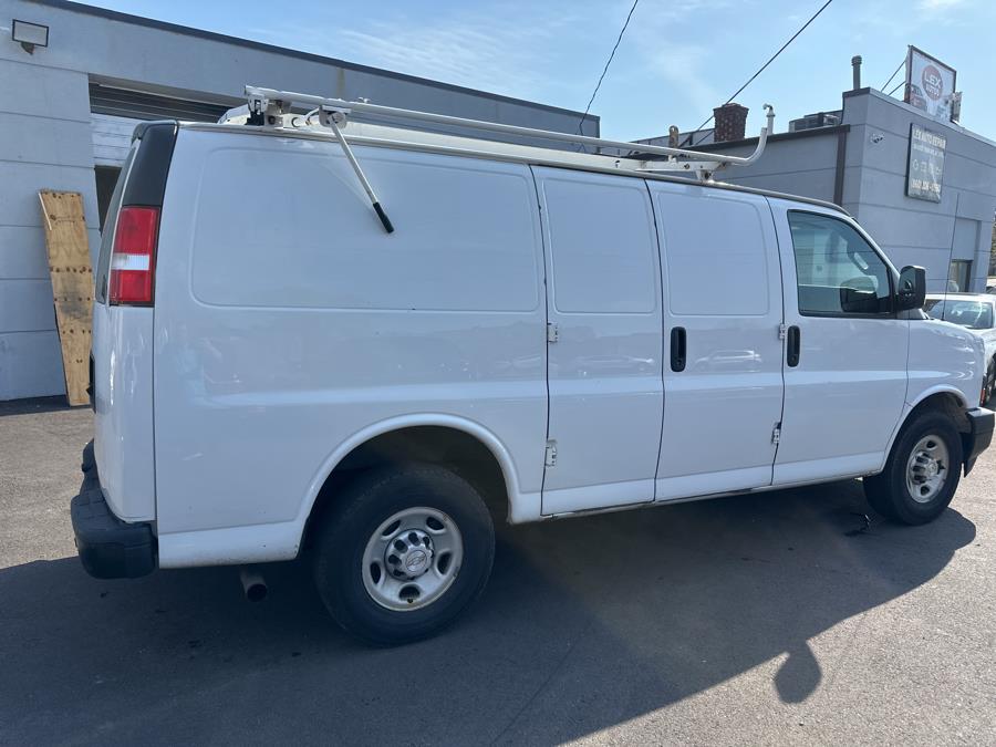 2019 Chevrolet Express Cargo Van RWD 2500 135