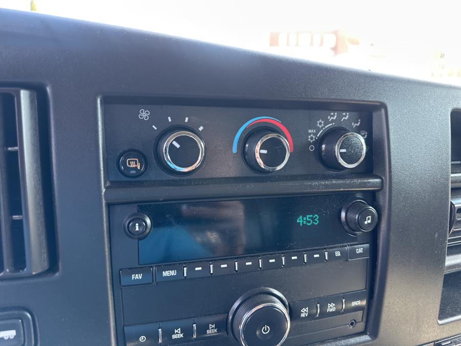 2019 Chevrolet Express Cargo Van RWD 2500 135