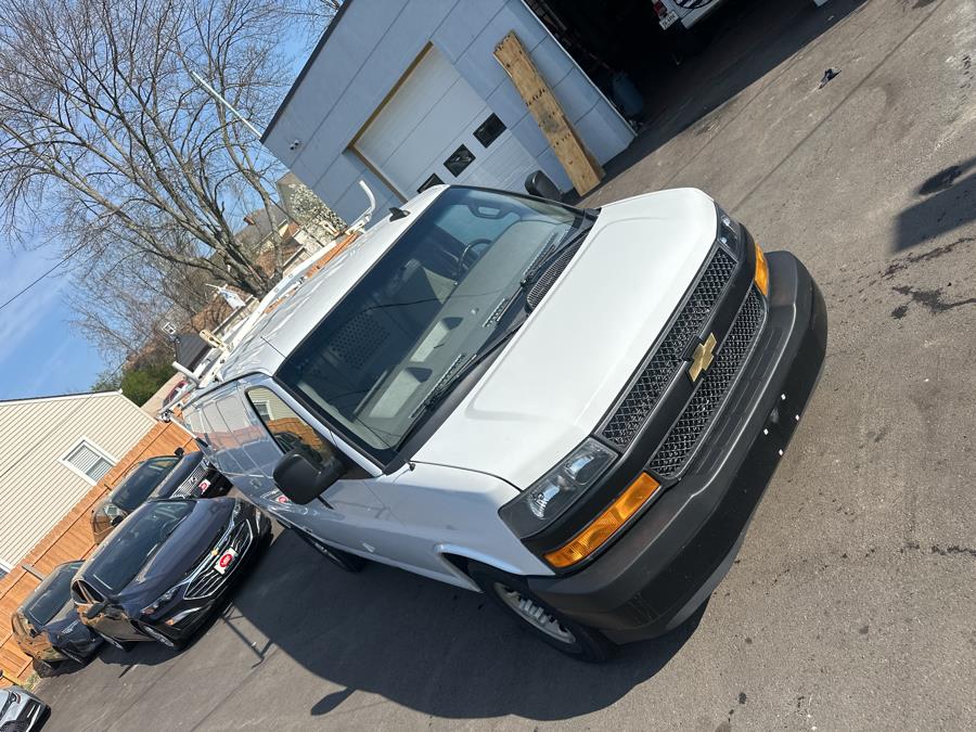 2019 Chevrolet Express Cargo Van RWD 2500 135