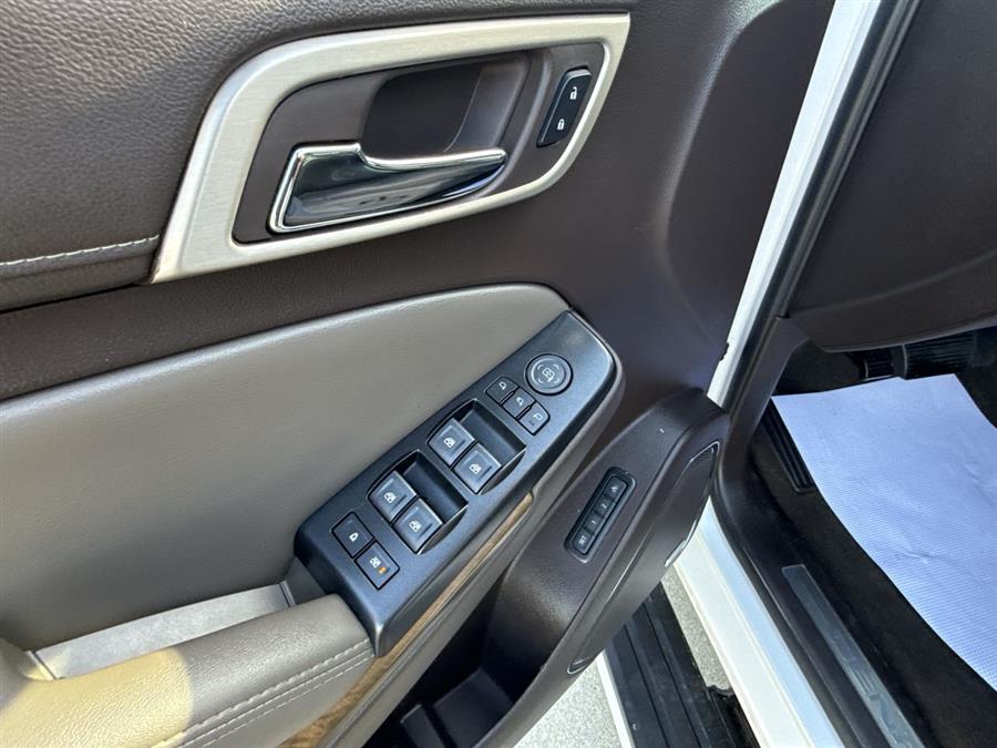 2018 GMC Yukon Denali photo