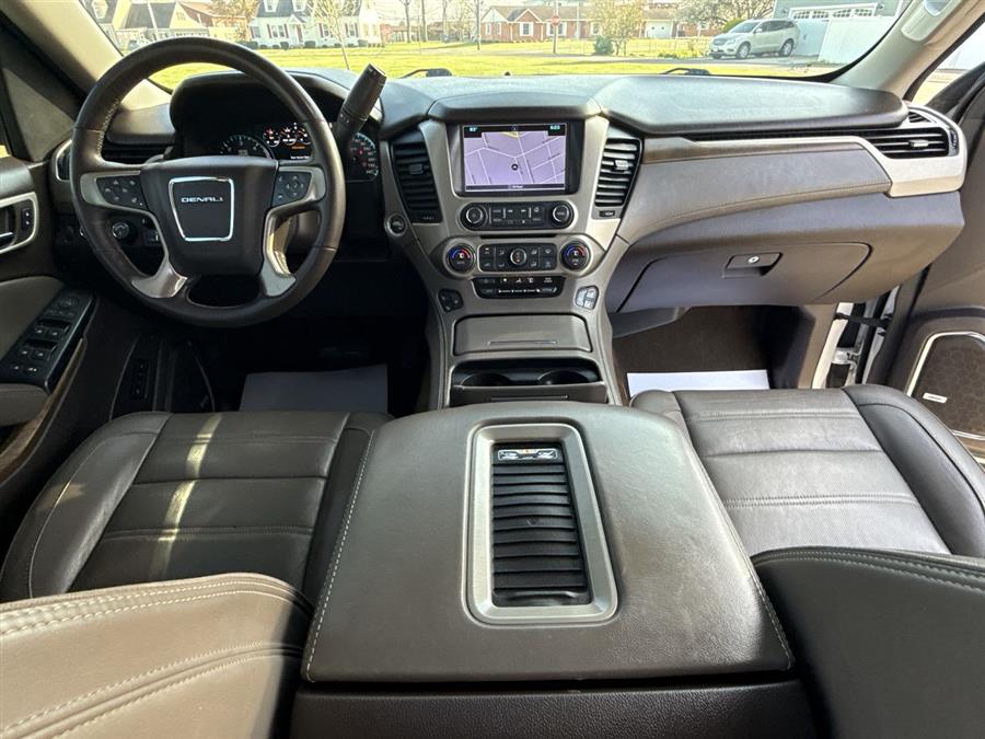 2018 GMC Yukon Denali photo