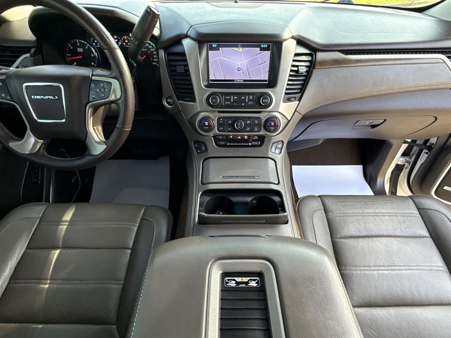 2018 GMC Yukon Denali photo