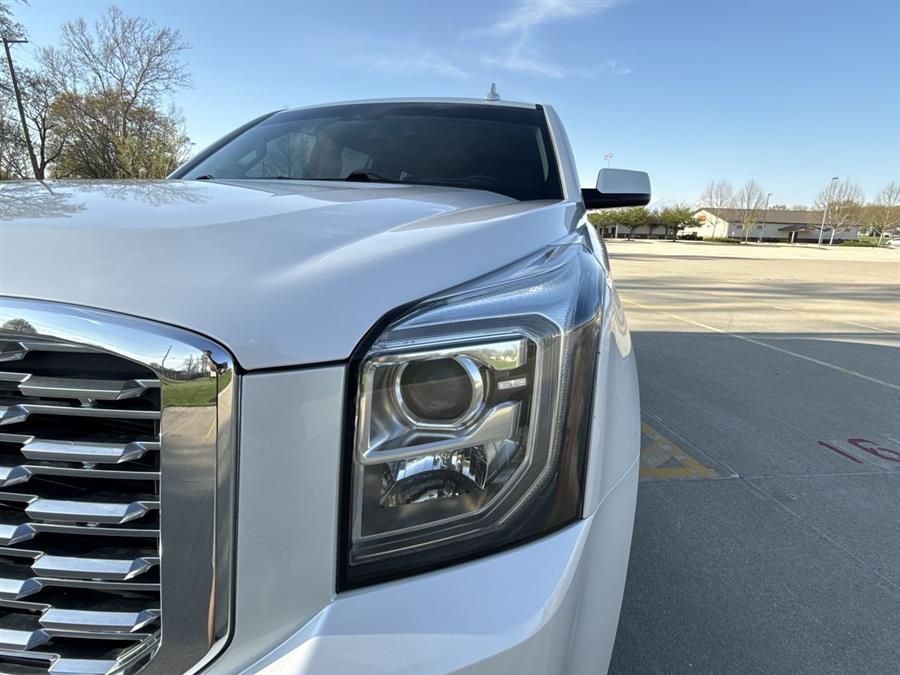 2018 GMC Yukon Denali photo
