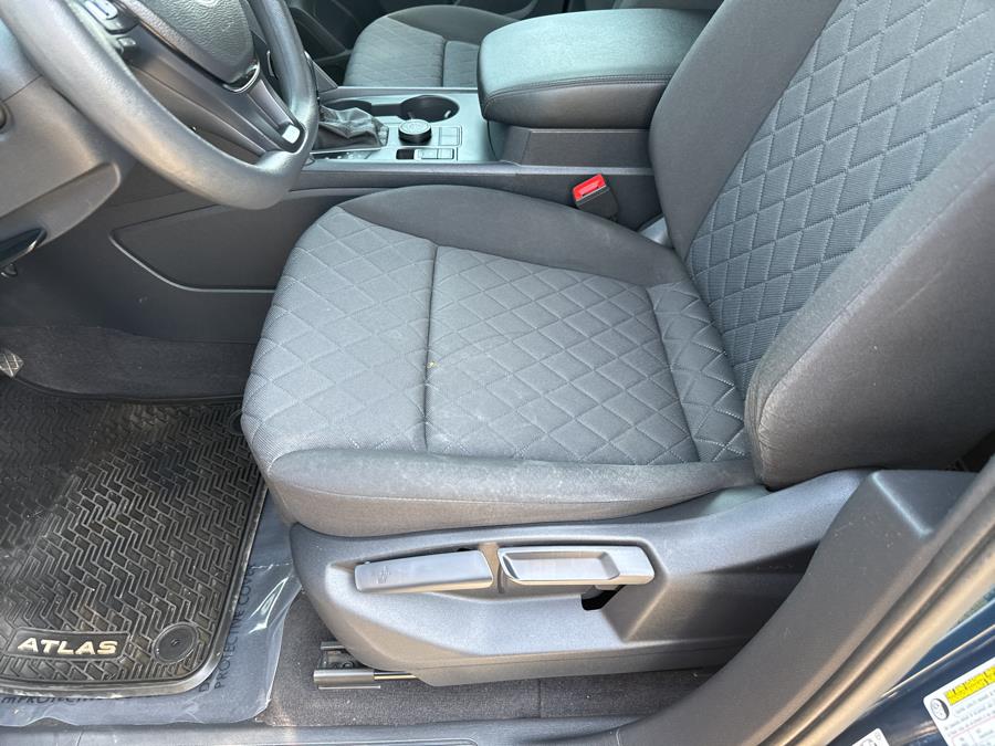 2019 Volkswagen Atlas 3.6L V6 S 4MOTION photo