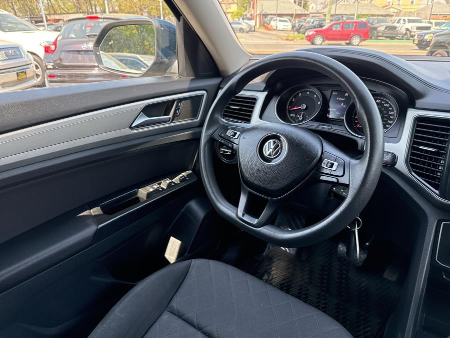 2019 Volkswagen Atlas 3.6L V6 S 4MOTION photo