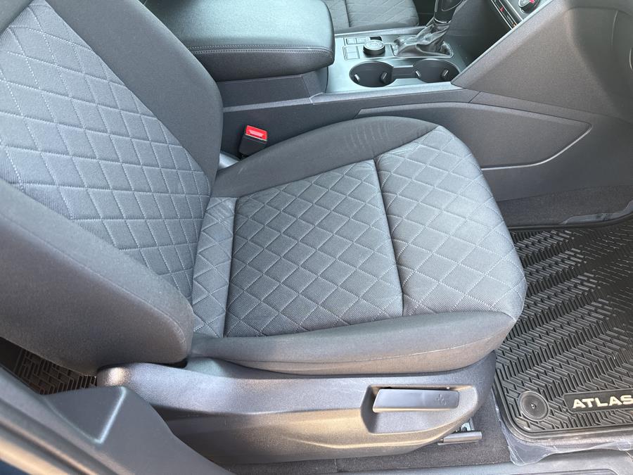 2019 Volkswagen Atlas 3.6L V6 S 4MOTION photo
