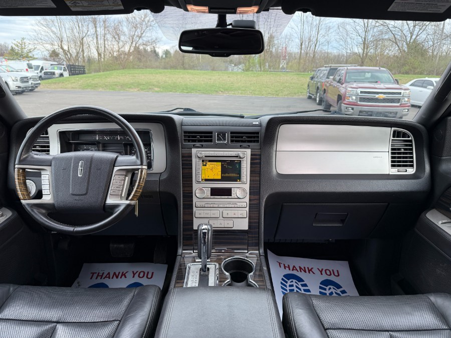 2010 Lincoln Navigator photo