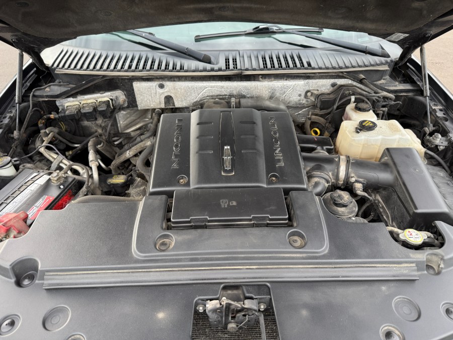 2010 Lincoln Navigator photo