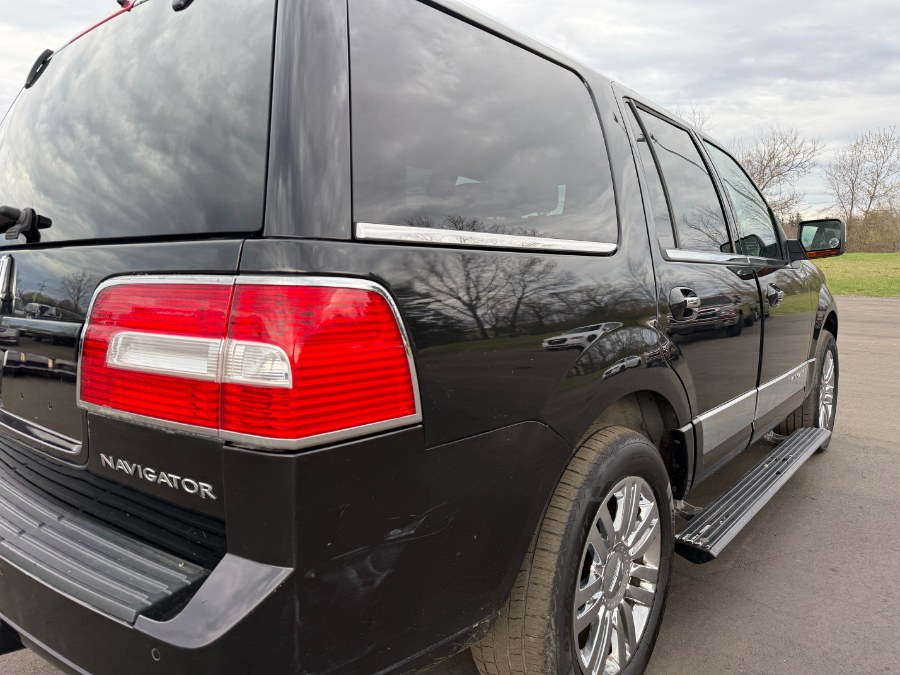 2010 Lincoln Navigator photo