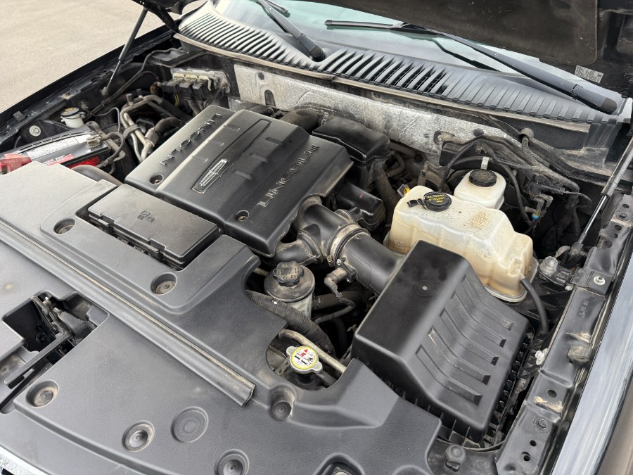 2010 Lincoln Navigator photo