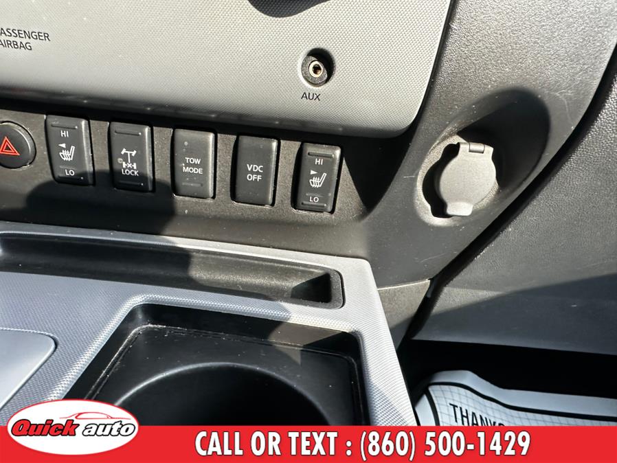 2011 Nissan Titan SV photo