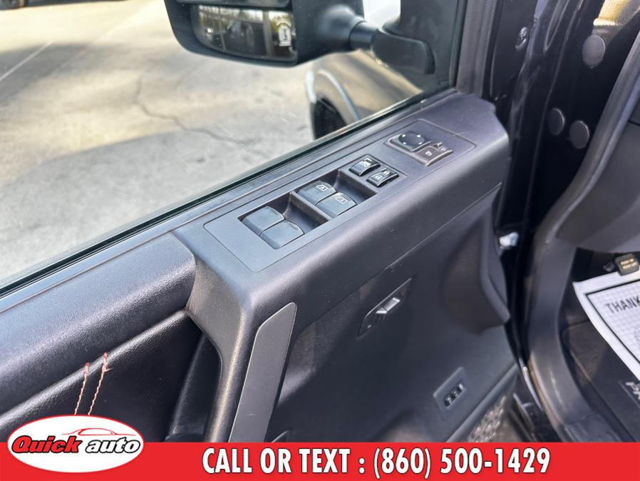 2011 Nissan Titan SV photo